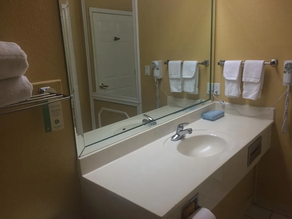 Luxury Suites Ferry Pass USA