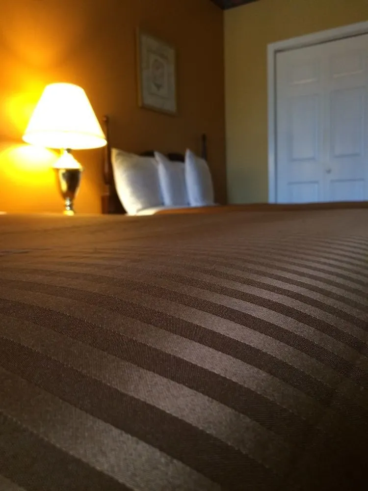 Luxury Suites Ferry Pass USA