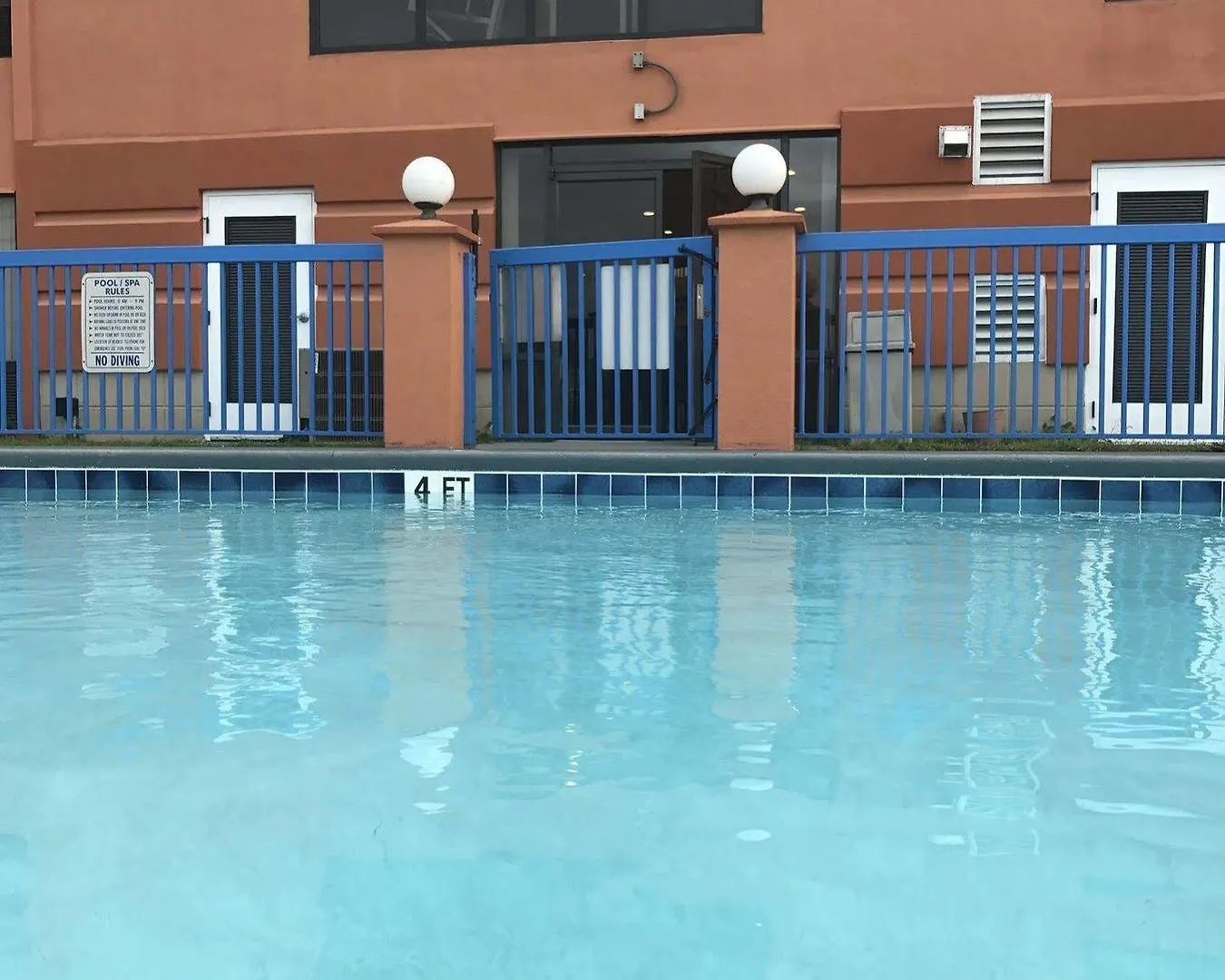 Hotel Luxury Suites Ferry Pass