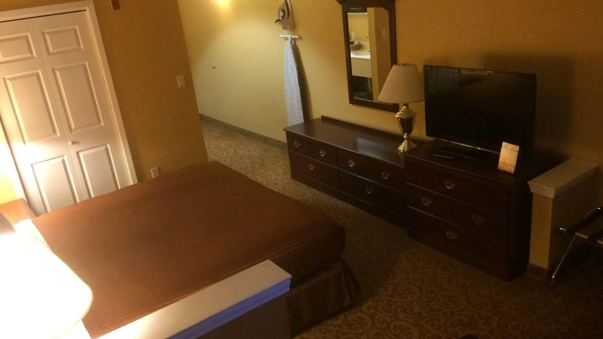 Luxury Suites Ferry Pass 4*,  United States